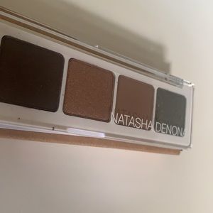 STUNNING Natasha Denona eyeshadow pallet